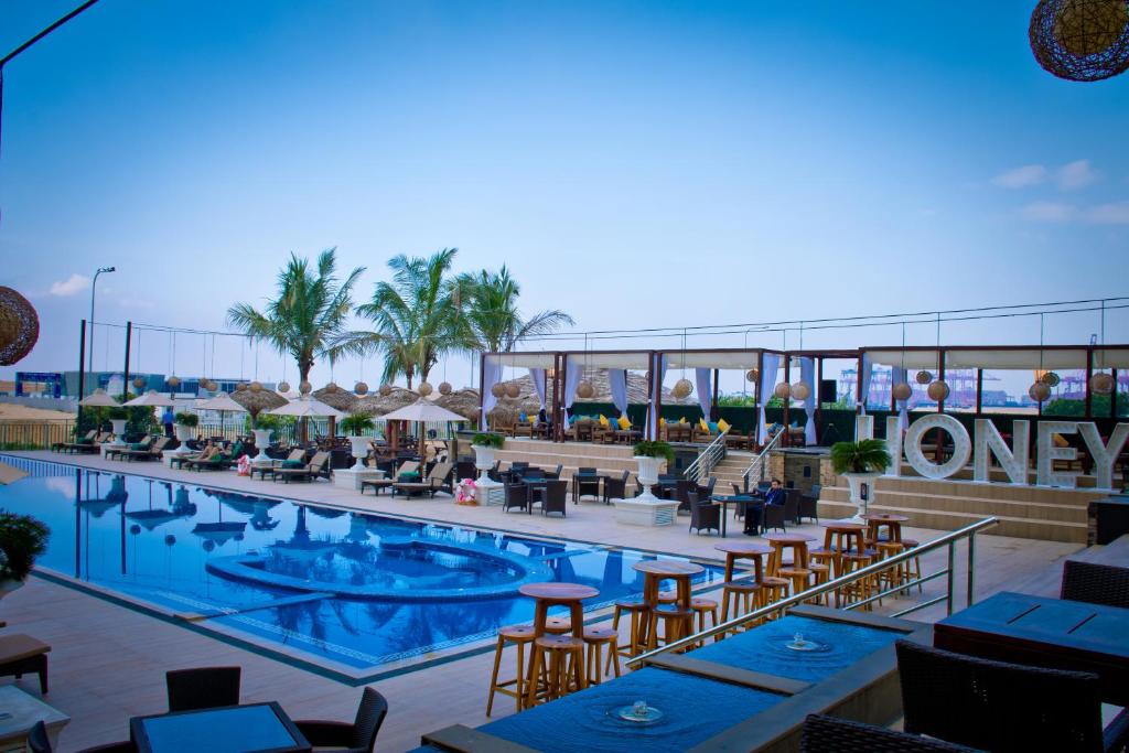 Kingsbury Hotel, Sri Lanka